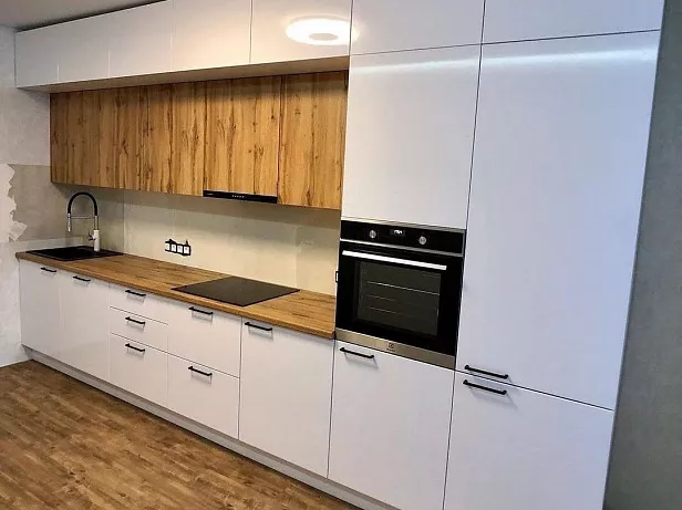 Кухонный гарнитур Прямой двухуровневый, ЛДСП, жемчуг, дуб крафт