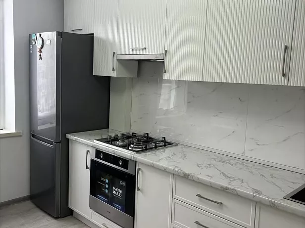 Кухонный гарнитур Прямой, МДФ, меренга №283 (Каролина)