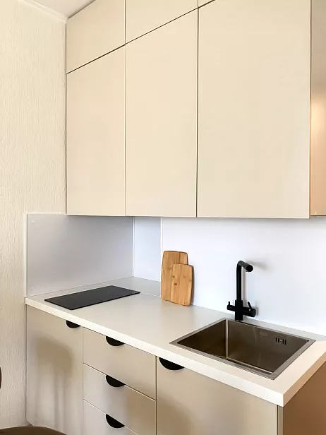 Кухонный гарнитур Прямой, ЛДСП, сатин, белый фартук